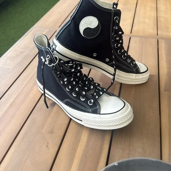 Chuck 70 All Star Yin-Yang - GLOW IN THE DARK (Unisex M8/W10) - Picture 7 of 9